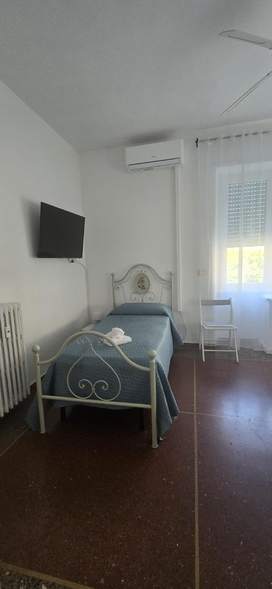 Fenice House Guest house